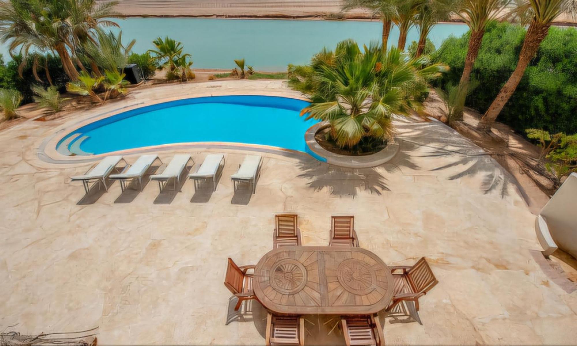 White El Gouna